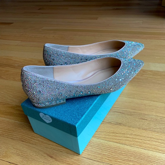 Betsey Johnson Nude Rhinestone Flats, size 9.5 - Picture 7 of 8